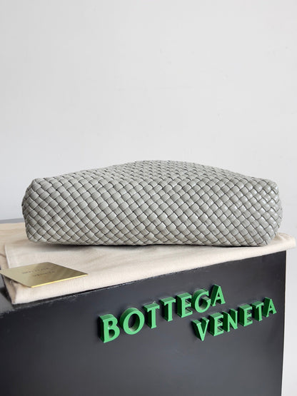 Sac BV Tosca 27 en cuir de veau gris 209074, meilleure version