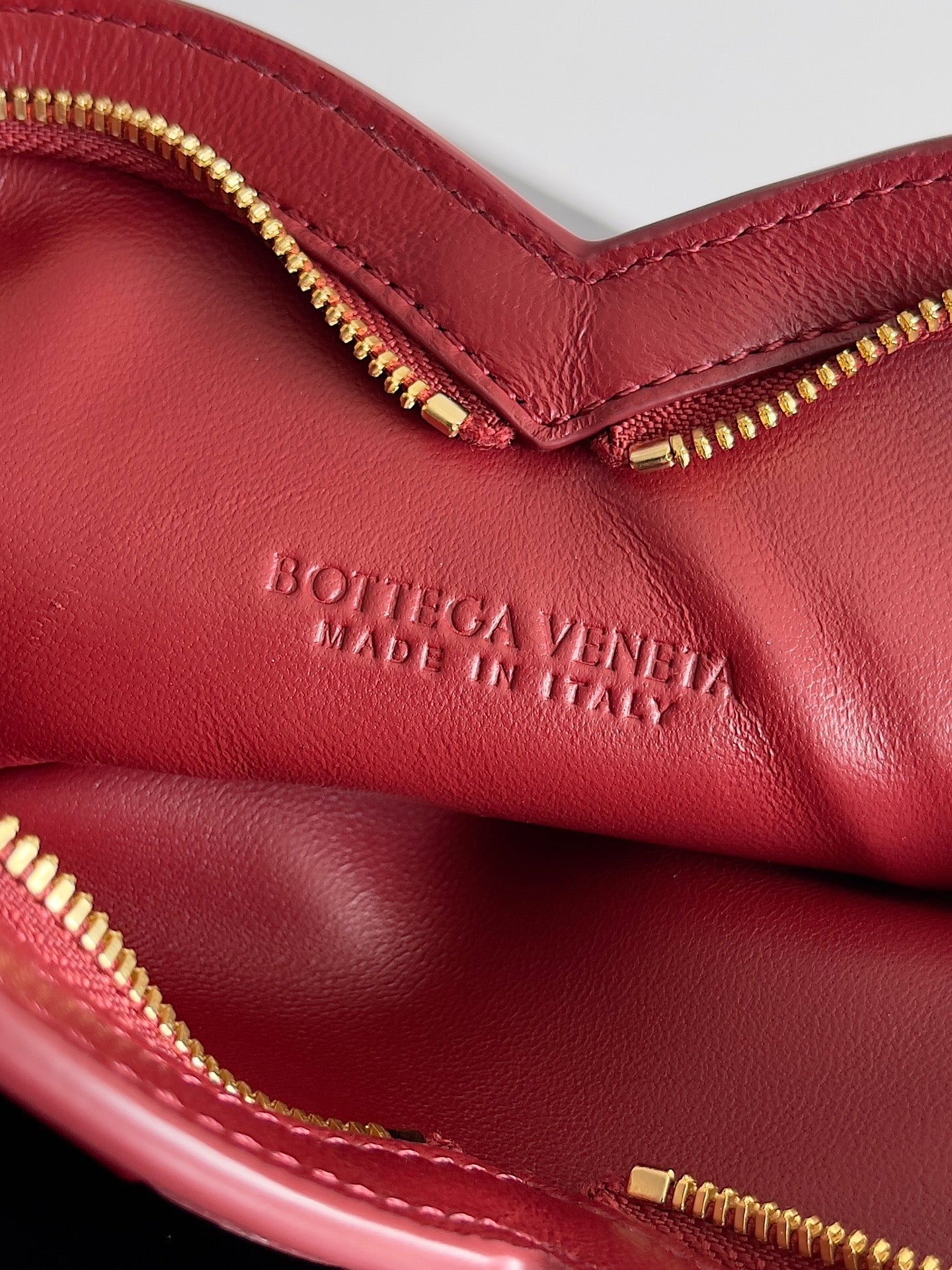 Sac BV Petit Solstice 22cn Cuir de veau rouge 209088