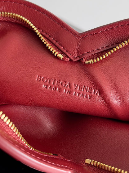 Sac BV Petit Solstice 22cn Cuir de veau rouge 209088