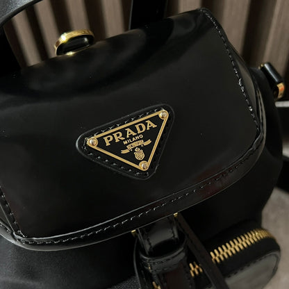 ミニバックパック 18インチ ブラック REナイロンと光沢のあるカーフスキン ゴールド金具