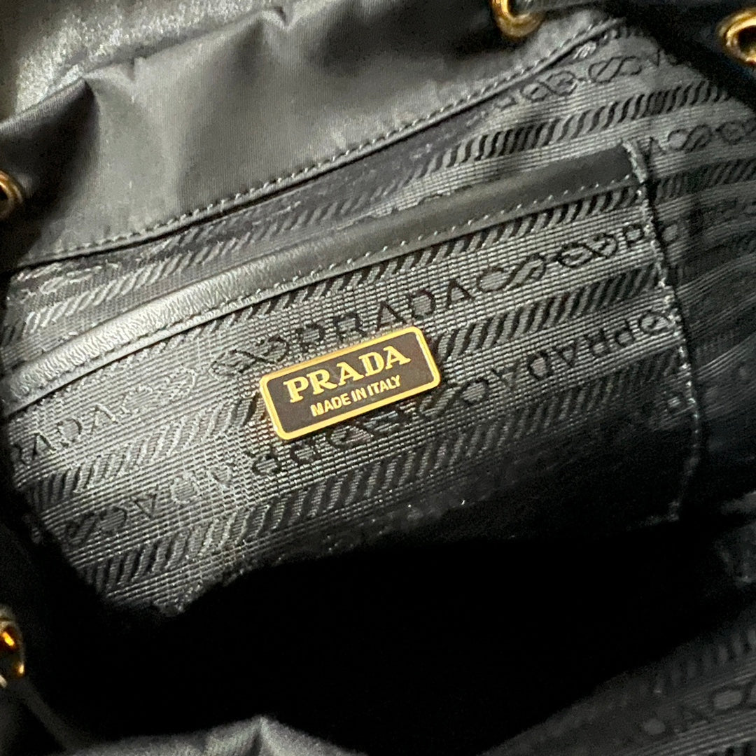 バックパック 25インチ ブラック REナイロンと光沢のあるカーフスキン ゴールド金具