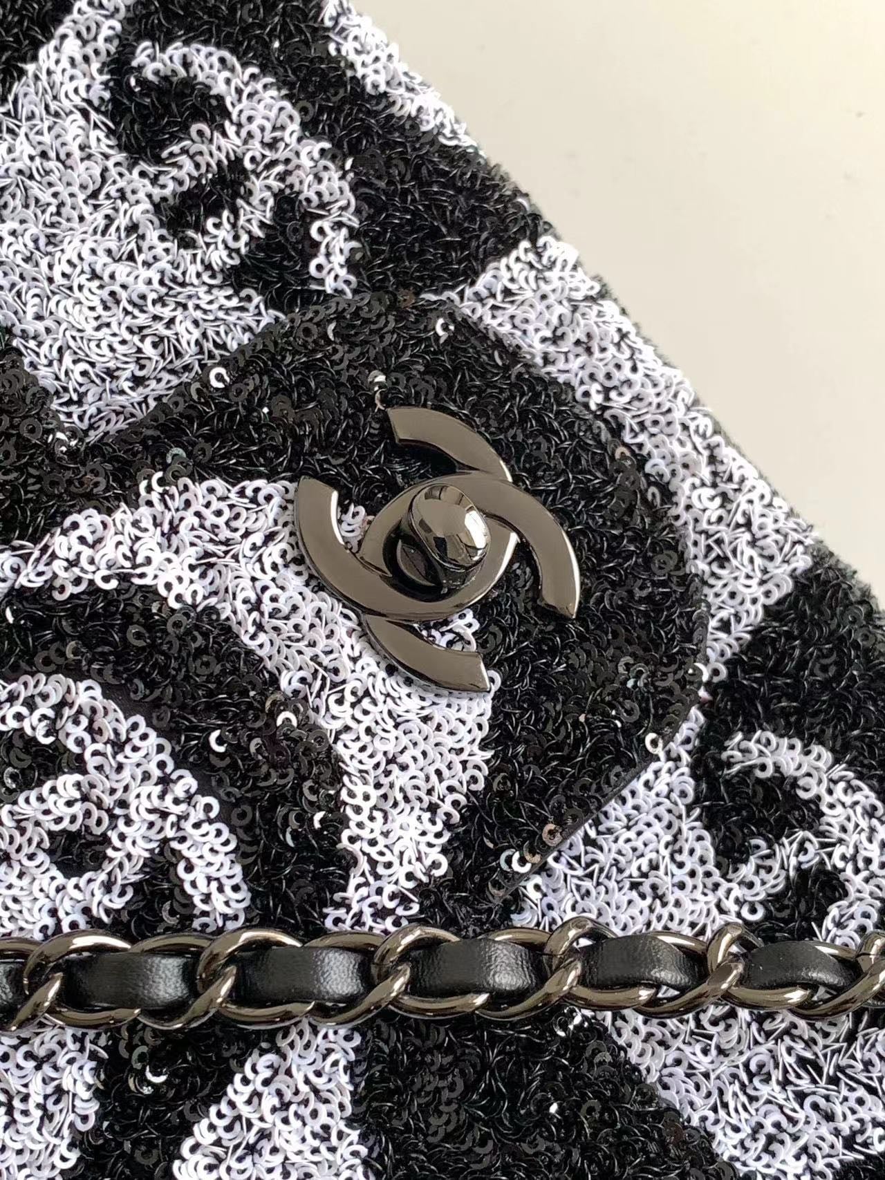 sac à rabat moyen 25 noir gris paillettes matériel argenté