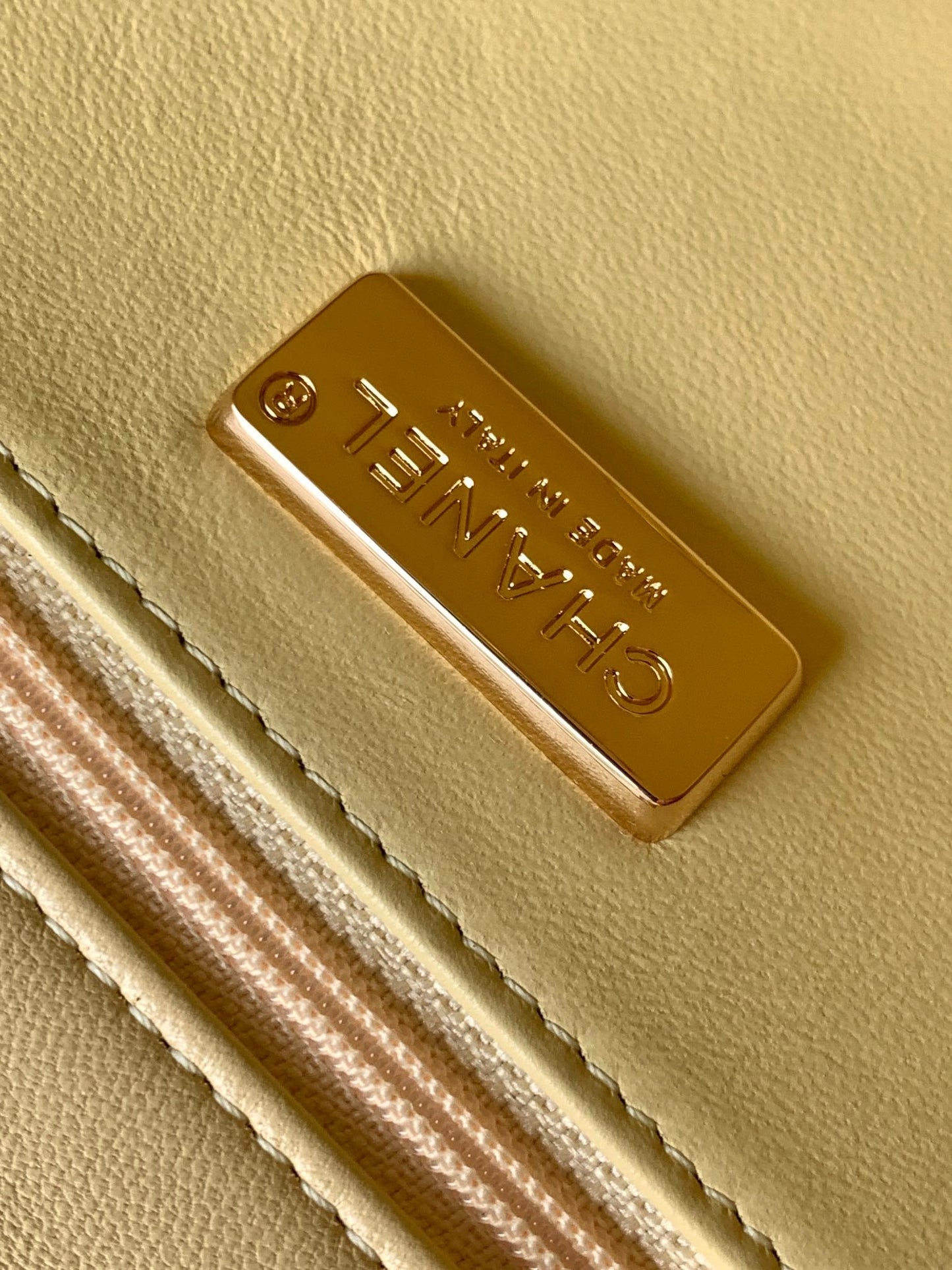 フラップバッグ 20インチ オンブレオレンジサパン ゴールド金具