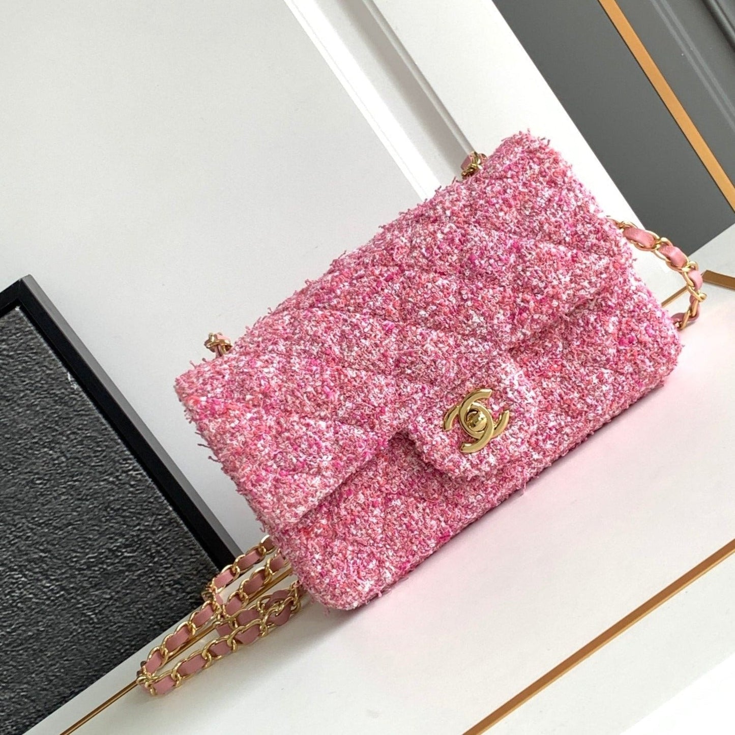 sac à rabat mini 20 tweed rose matériel argenté 