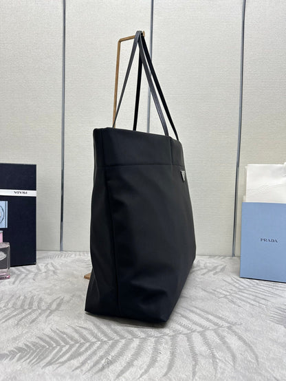 SAC CABAS MOYEN 40 EN TISSU RE-NYLON NOIR