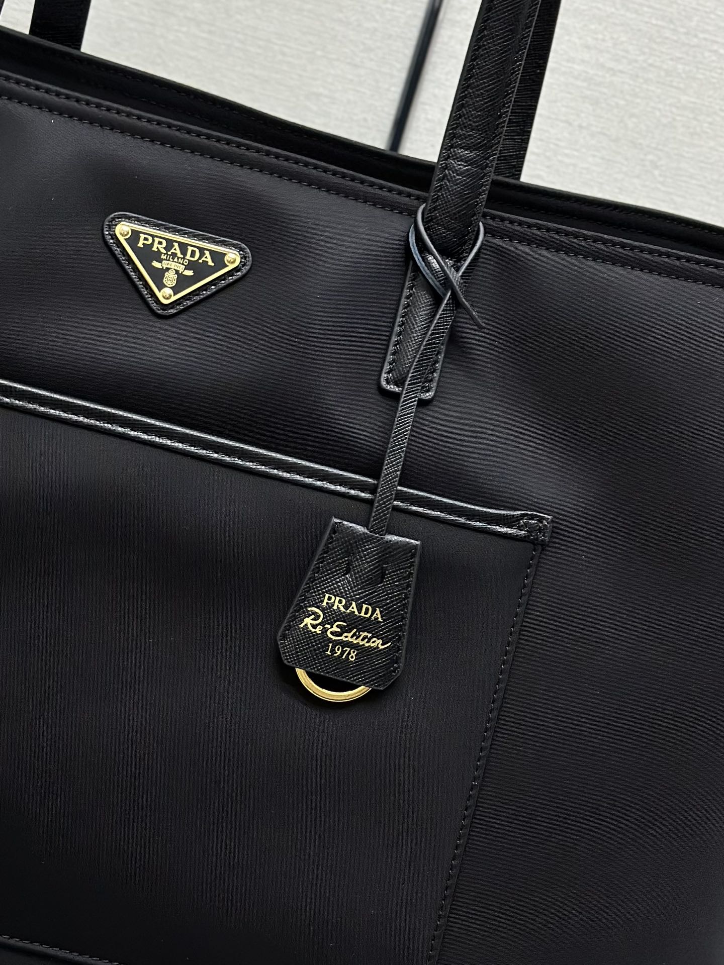 SAC CABAS CLASSIQUE 43 EN TISSU RE-NYLON NOIR