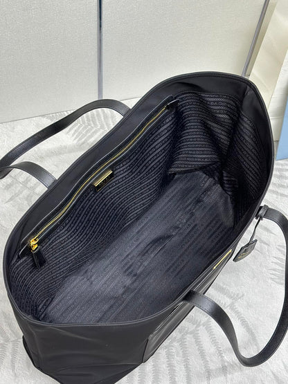SAC CABAS CLASSIQUE 43 EN TISSU RE-NYLON NOIR