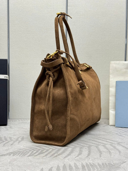 SAC CABAS AVEC CEINTURE 42 EN DAIM MARRON ROUGE QUINCAILLERIE DORÉ
