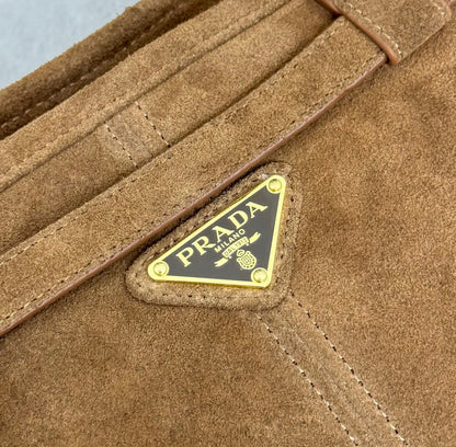 SAC CABAS AVEC CEINTURE 42 EN DAIM MARRON ROUGE QUINCAILLERIE DORÉ
