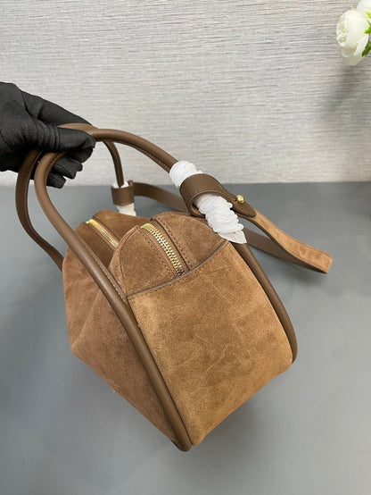 SAC BOWLING 25 EN DAIM MARRON CENDRÉ ET BORDURE EN CUIR DE VEAU LOGO DORÉ