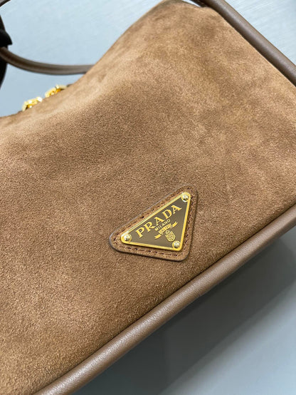 SAC BOWLING 25 EN DAIM MARRON CENDRÉ ET BORDURE EN CUIR DE VEAU LOGO DORÉ