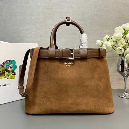 SAC CABAS MOYEN AVEC CEINTURE 35 EN DAIM MARRON ROUGE