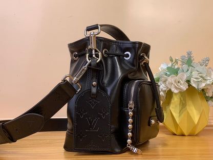 LV ノエ カーゴ Jmlt ブラック カーフスキン 205342