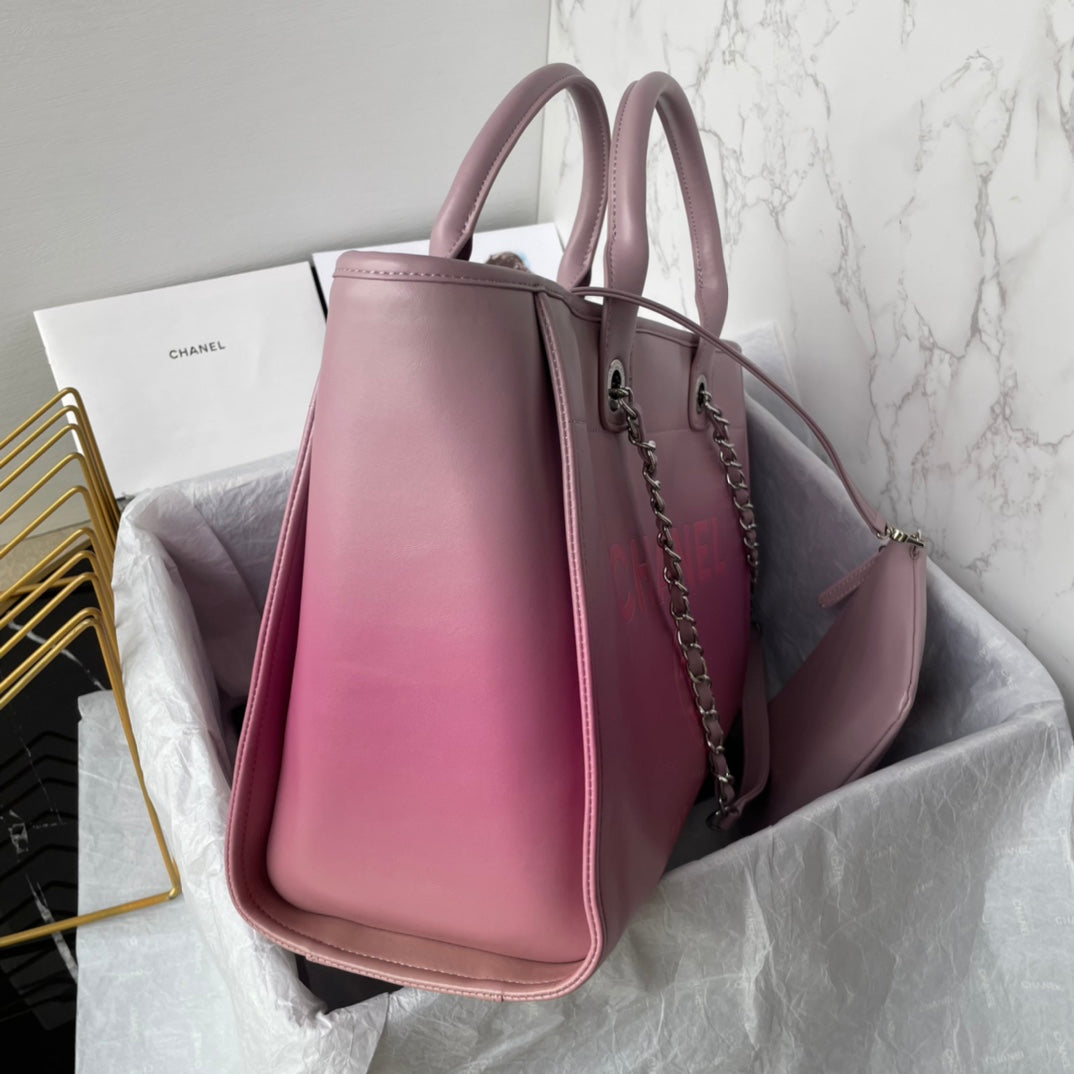 Sac shopping CC 34 cm en cuir de veau rose violet, accessoires argentés
