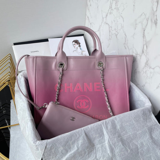 Sac shopping CC 34 cm en cuir de veau rose violet, accessoires argentés