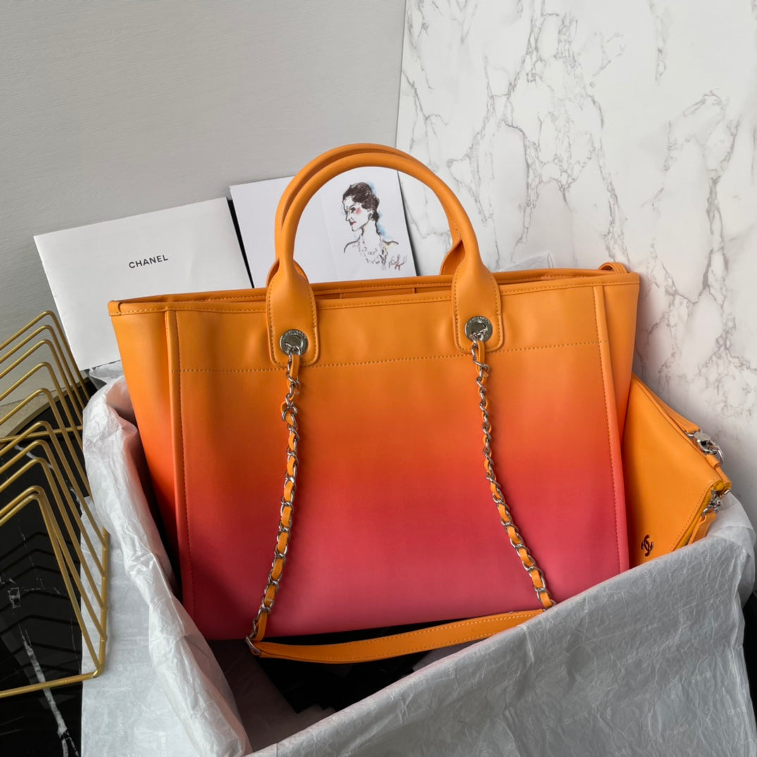 Sac shopping CC 34 cm en cuir de veau orange violet, accessoires dorés
