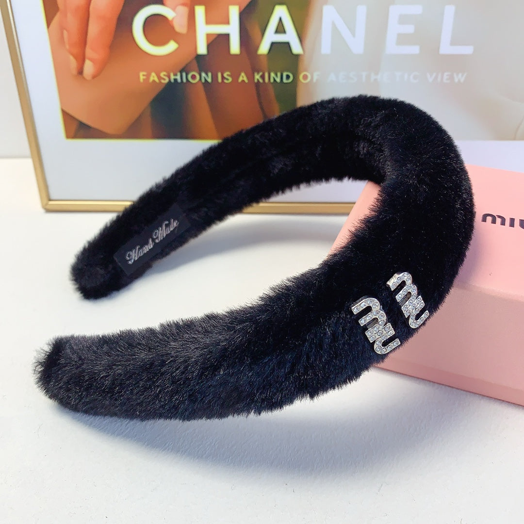 BANDEAU EN FOURRURE DE LAPIN NOIR