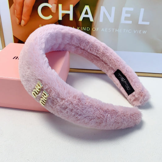 BANDEAU EN FOURRURE DE LAPIN ROSE