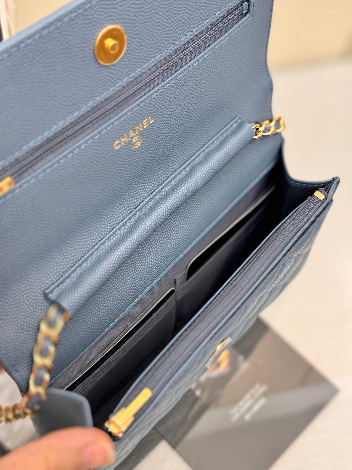 WOC 19CM BLEU JEAN CAVIAR QUINCAILLERIE OR