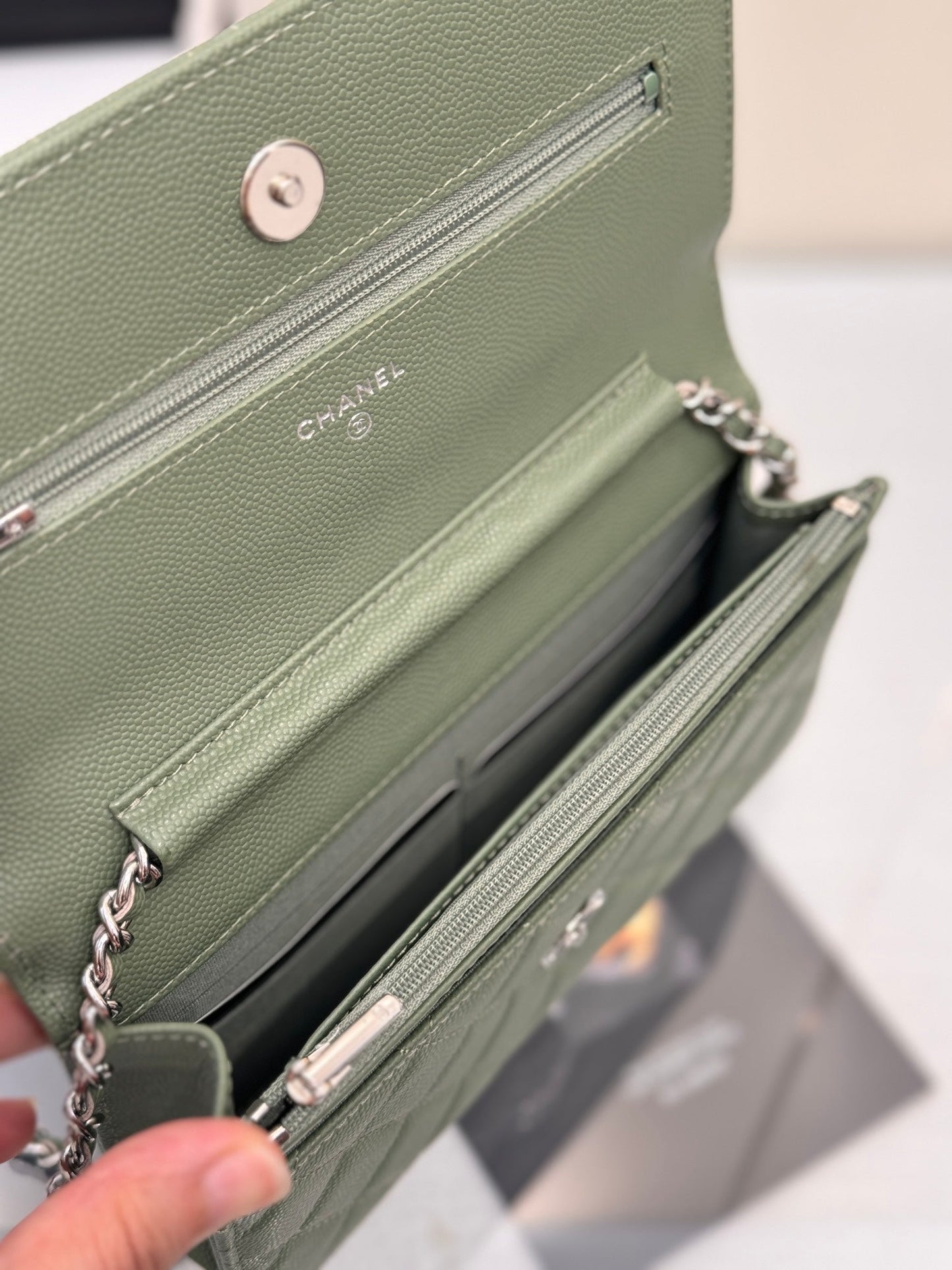 WOC 19cm カーキブルー キャビア シルバーハードウェア