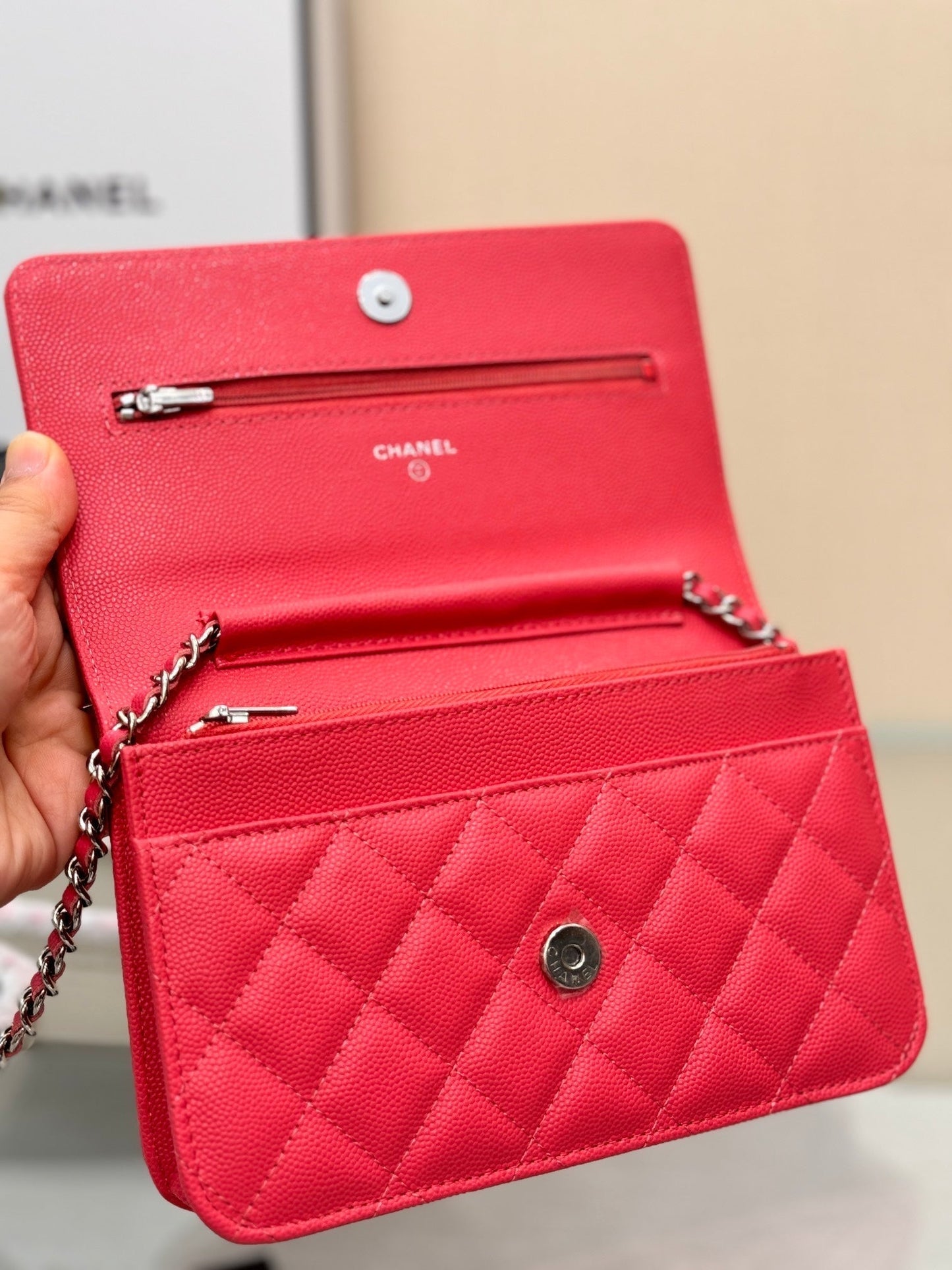 WOC 19CM ROUGE CAVIAR QUINCAILLERIE ARGENTÉE