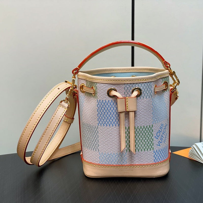nano noe 13 toile damier cuir de veau beige matériel doré