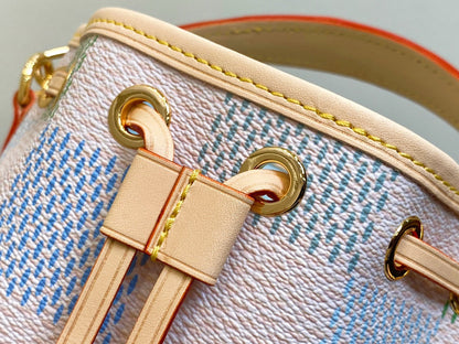 nano noe 13 toile damier cuir de veau beige matériel doré