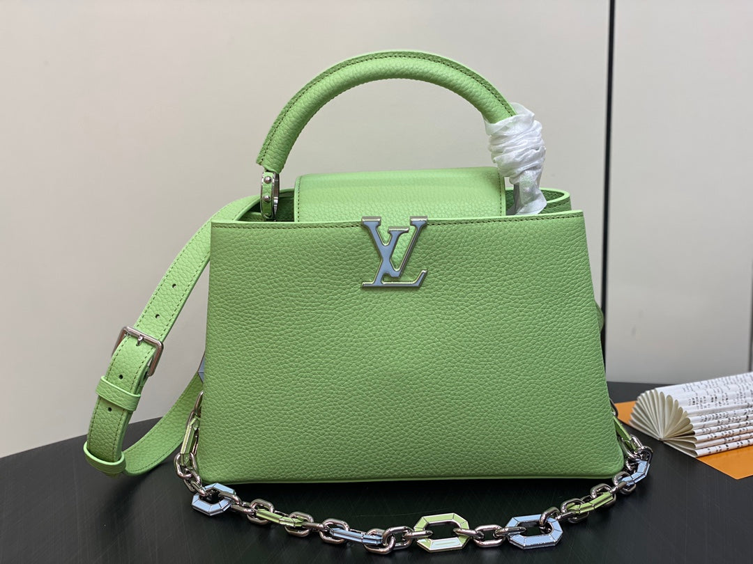 カプシーヌ mm 31.5 グリーン トリヨンレザー ターコイズ シルバー金具