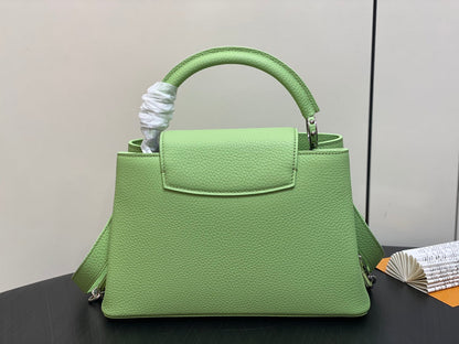 カプシーヌ mm 31.5 グリーン トリヨンレザー ターコイズ シルバー金具