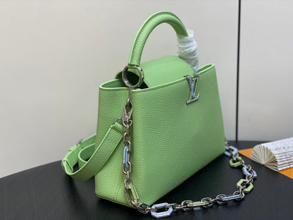 カプシーヌ mm 31.5 グリーン トリヨンレザー ターコイズ シルバー金具