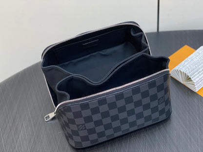 TROUSSE DE TOILETTE 24 EN TOILE DAMIER GRAPHITE NOIRE