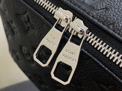 TOILETRY BAG 24 IN BLACK MONOGRAM EMBOSSED CALFSKIN