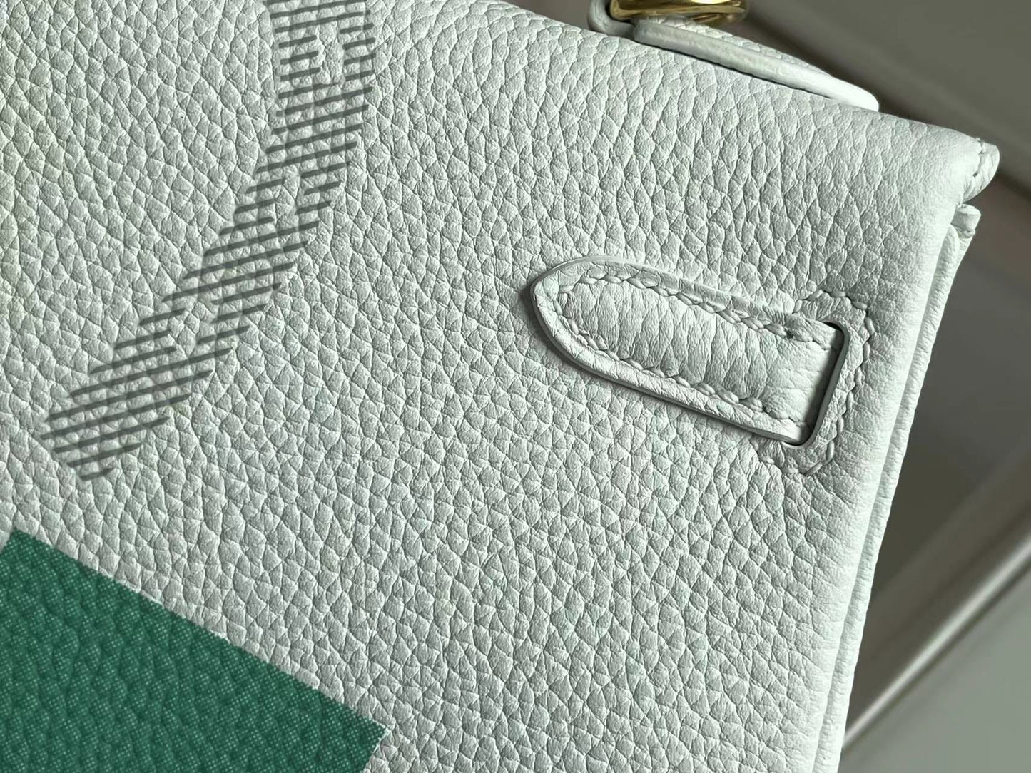 バーキン 25 バッグ（ホワイトカーフスキン、カラフルなステッカー付き、オーダーメイド）