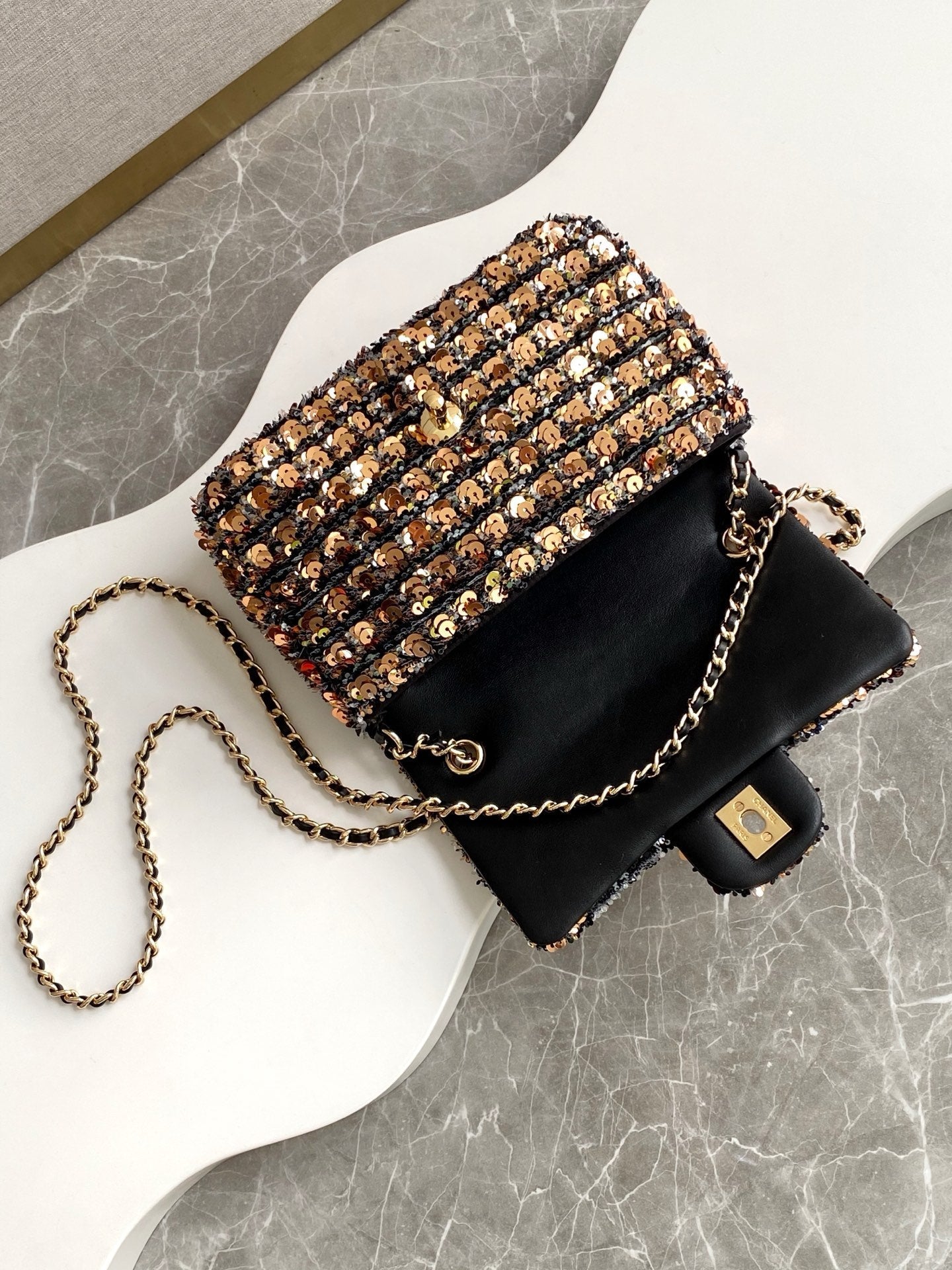 CC 25C Bronze Noir Paillettes Quincaillerie Dorée