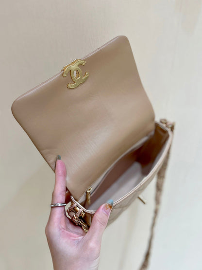19 SAC À RABAT 20 CUIR DE VEAU BEIGE BODIN QUINCAILLERIE DORÉ 