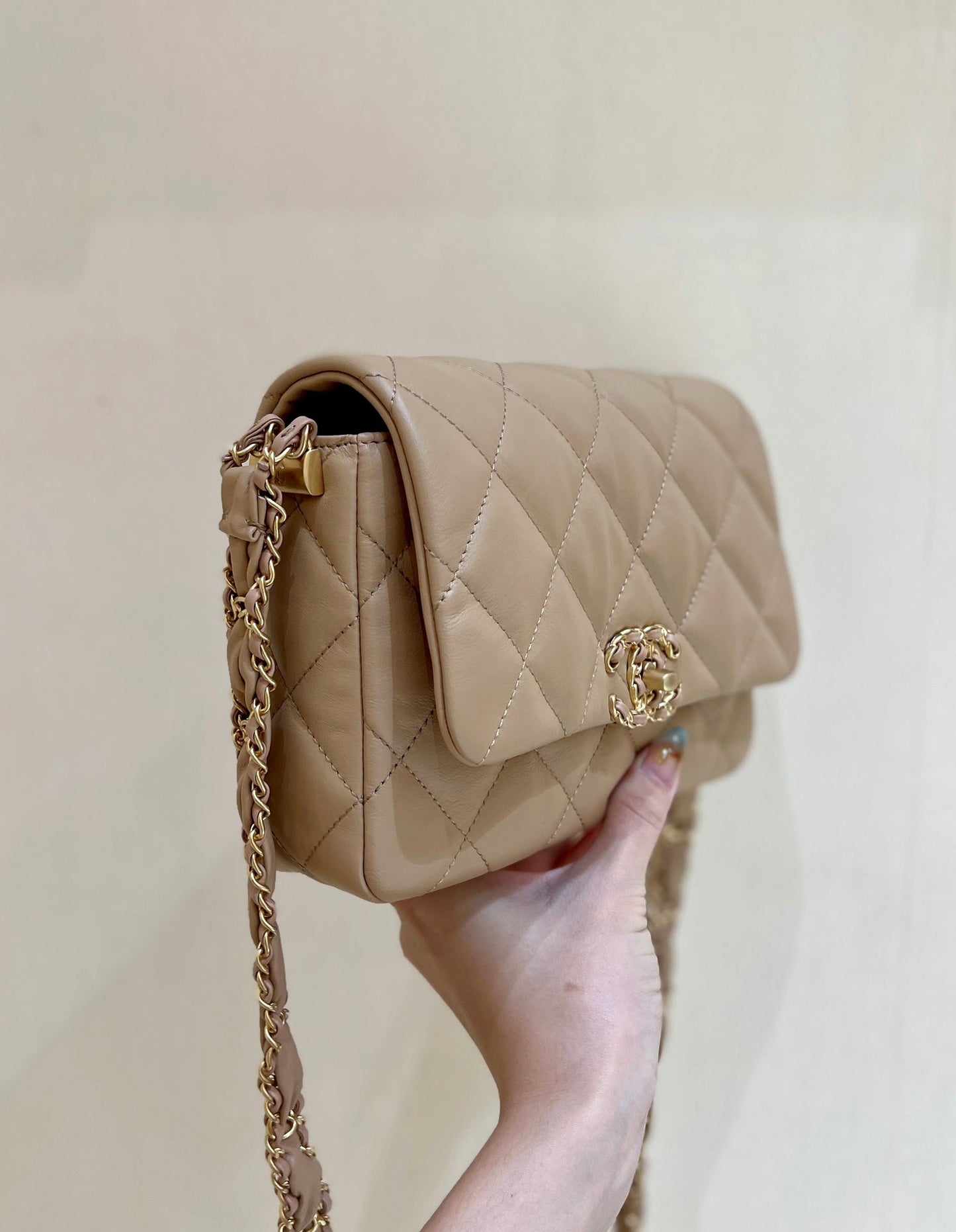 19 SAC À RABAT 20 CUIR DE VEAU BEIGE BODIN QUINCAILLERIE DORÉ 