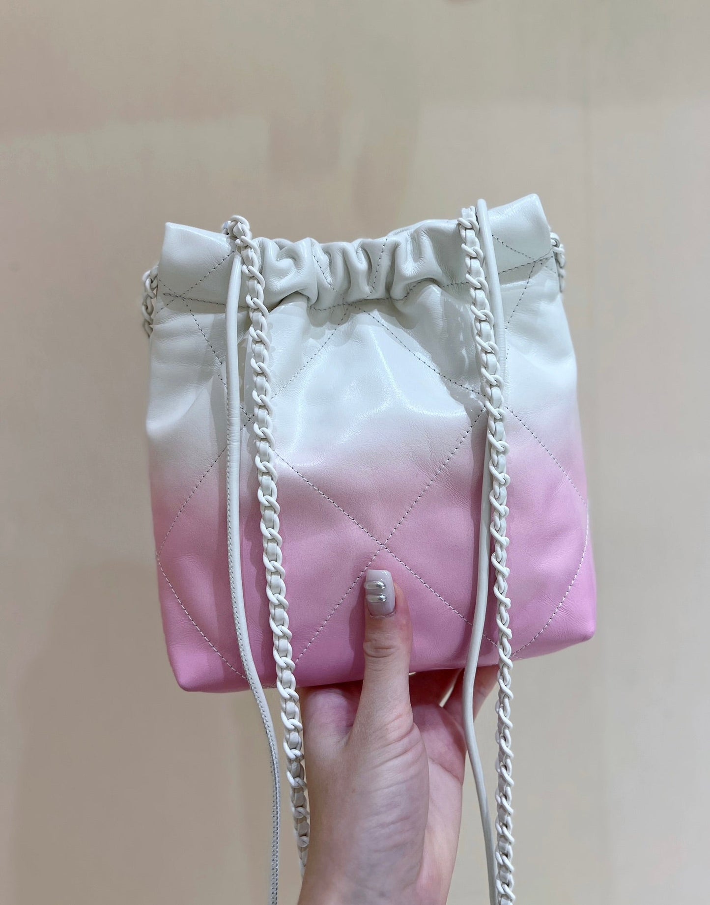 cc22 ミニホーボーバッグ 20cm ピンク ホワイト ラムスキン シルバー金具