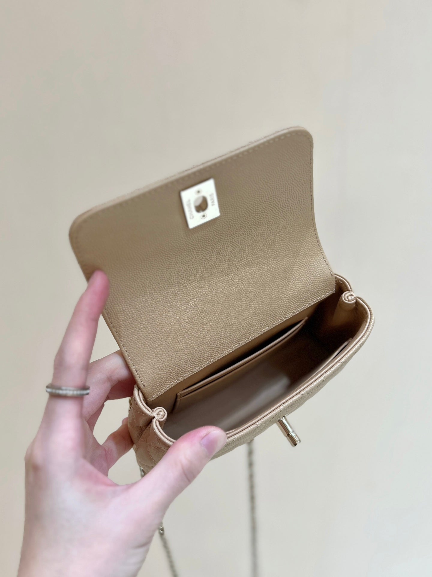 CC 24K ココ ハンレ ナノ 18cm ベージュ グレインドカーフスキン ゴールド金具