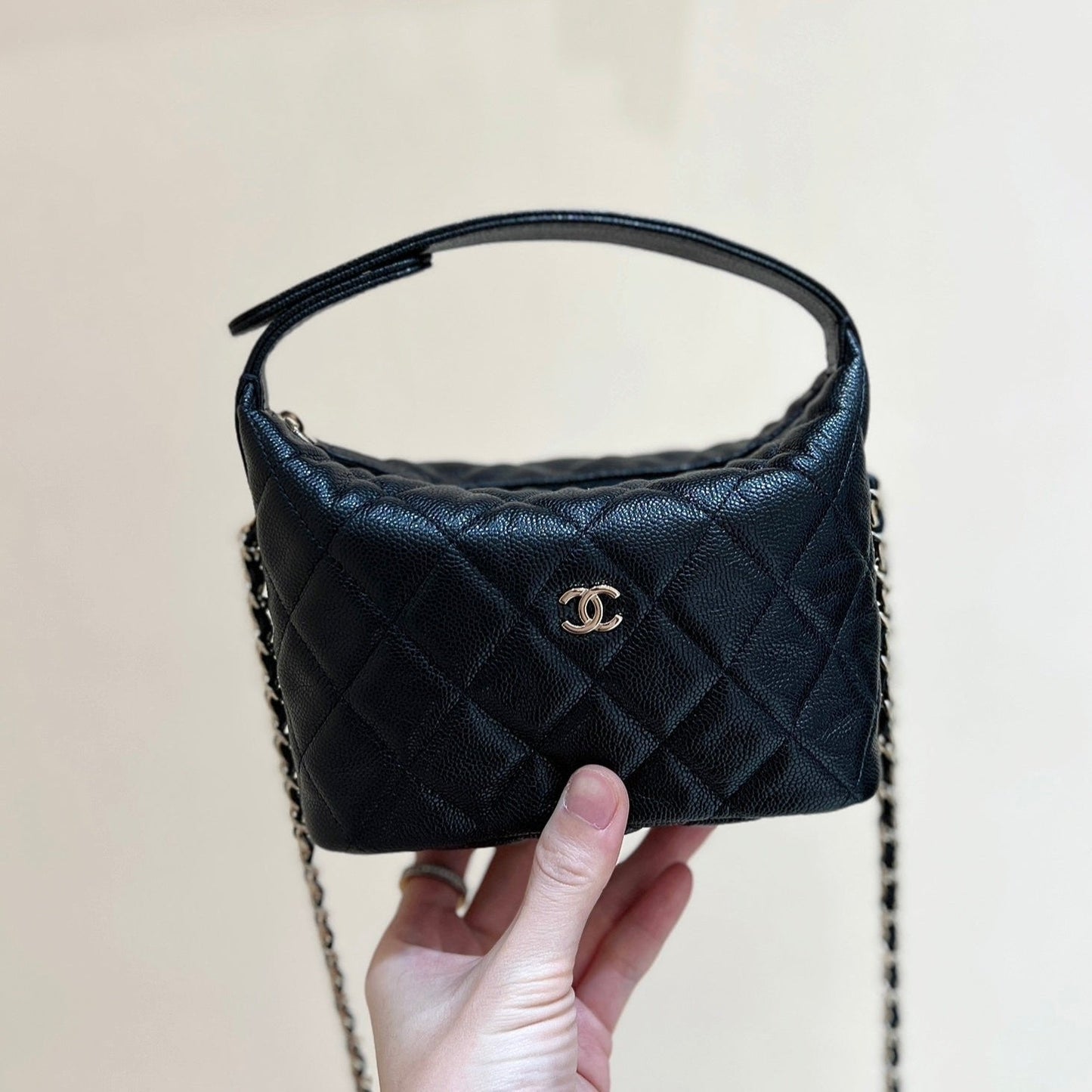 25C Hobo Bag 19cm Black Grained Calfskin