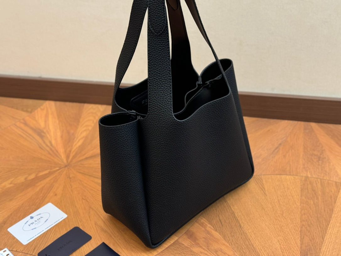 SAC PANIER PRA 25 EN CUIR DE VEAU NOIR