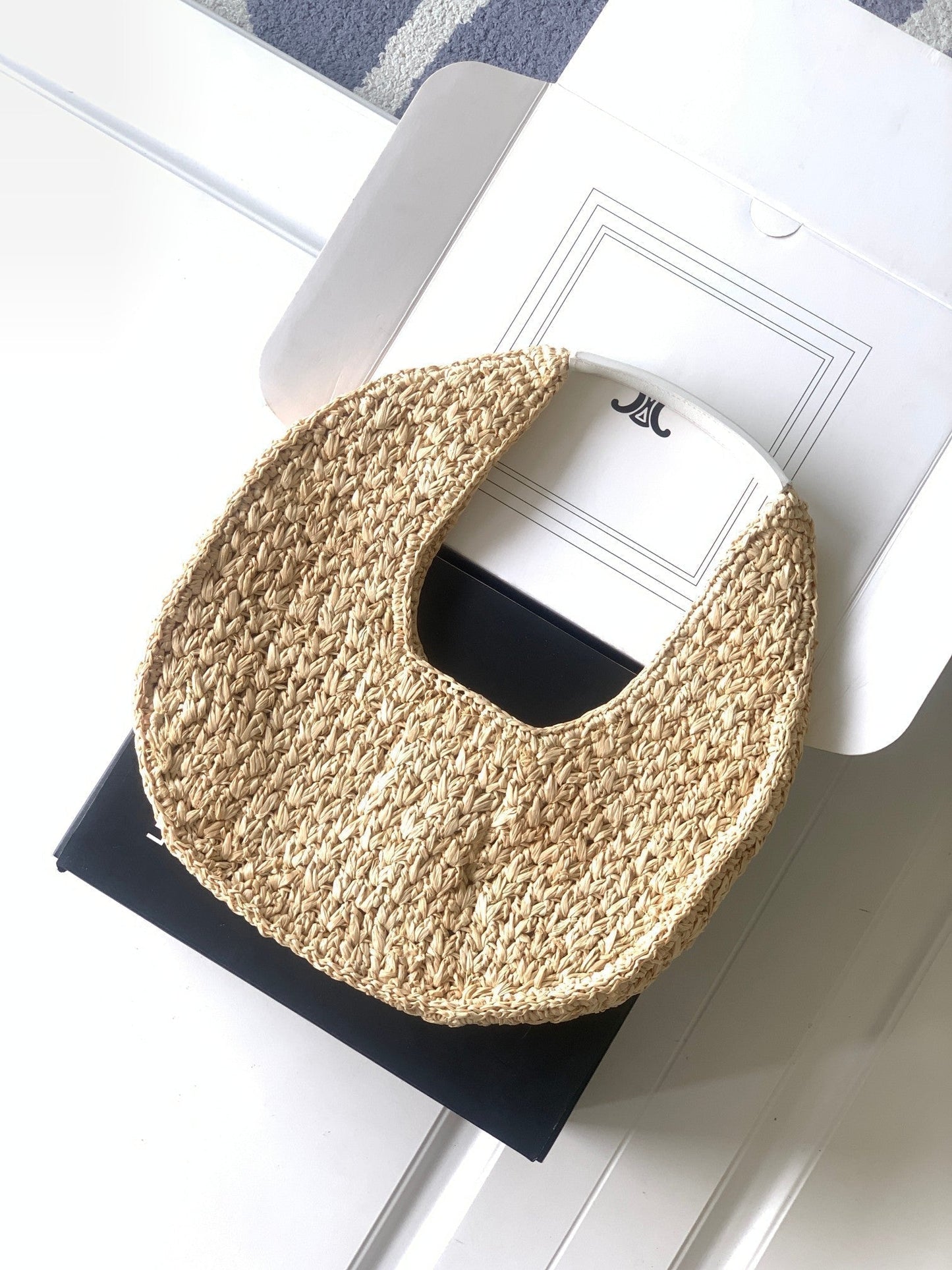 Sac hobo Celin Classic Panier 33 cm en raphia et cuir de veau blanc