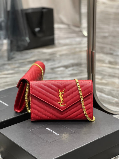 YL WOC 22 CHEVRON ROUGE CAVIAR QUINCAILLERIE OR
