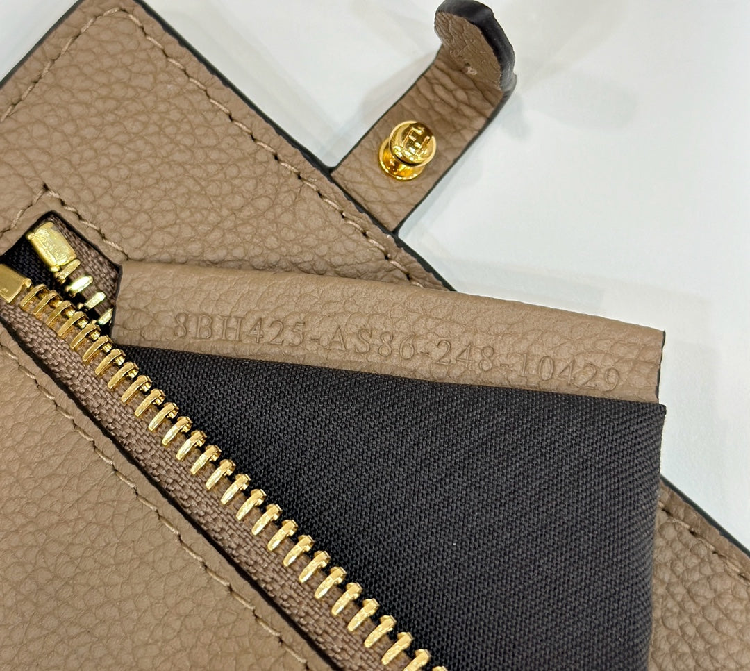 Sac cabas Fendi Roll 33 en toile blanche mélangée marron cacahuète