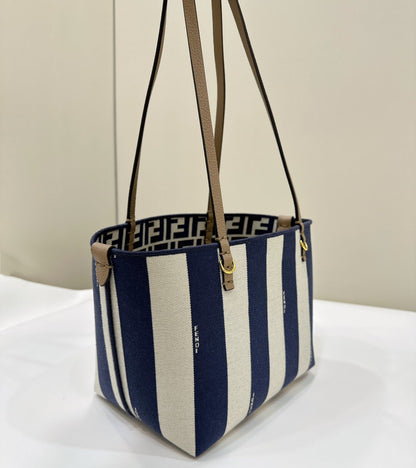 Sac cabas Fendi Roll 22 en toile bleu nuit et blanc mélangés