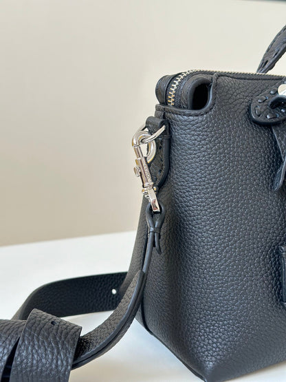 BY THE WAY SELLERIA GRAND SAC 29 EN CUIR DE VEAU NOIR