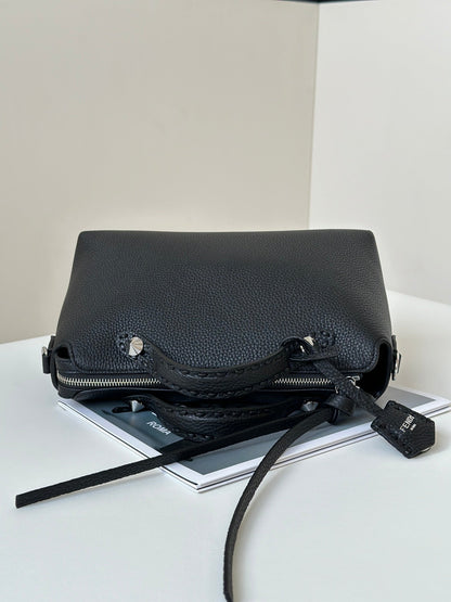 BY THE WAY SELLERIA GRAND SAC 29 EN CUIR DE VEAU NOIR