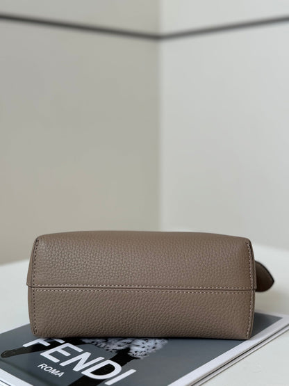 BY THEWAY SELLERIA MINI 20 EN CUIR DE VEAU GRAINÉ MARRON MOYEN