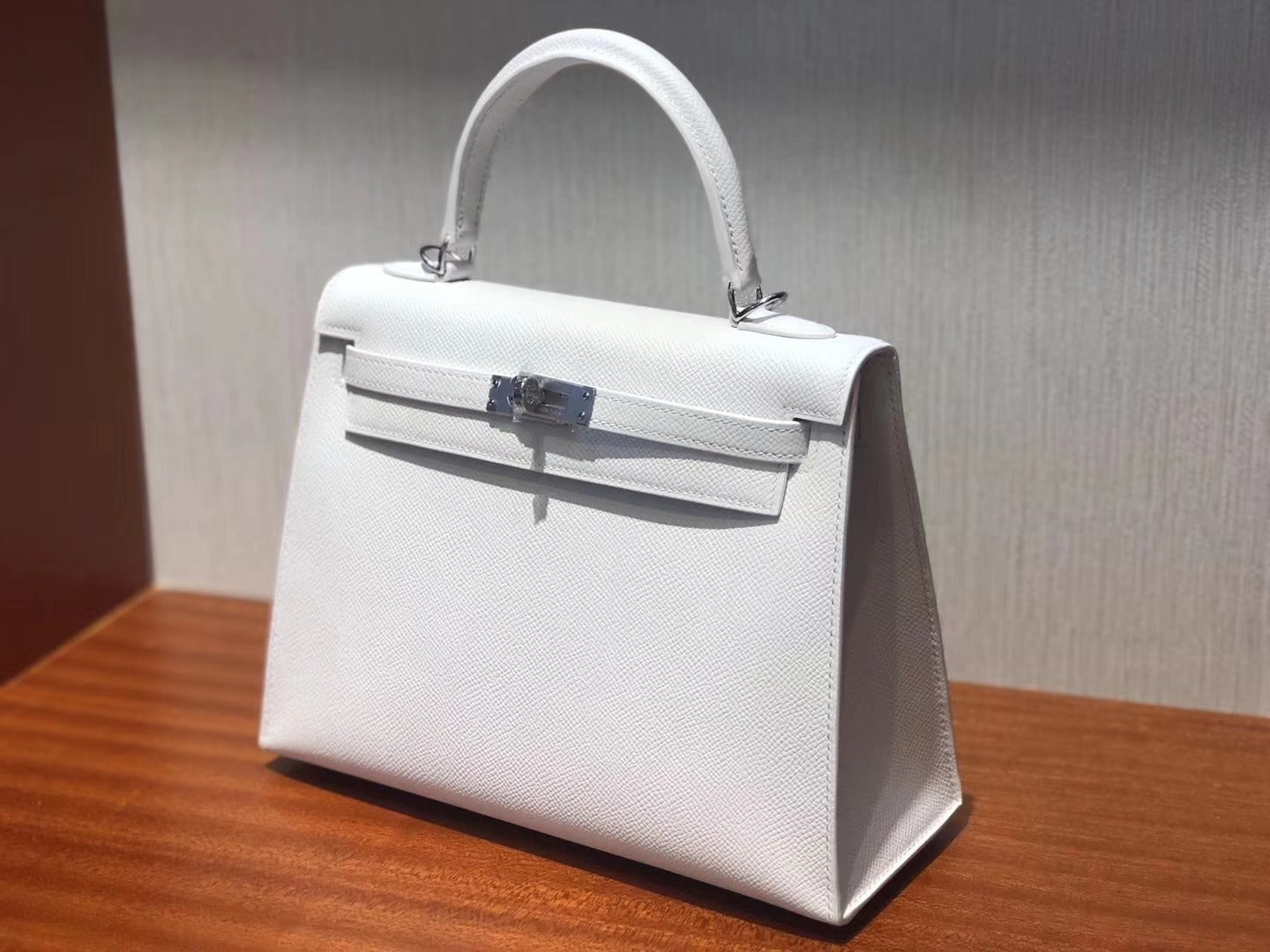 HM ケリー 25cm ピュアホワイト エプソムレザー シルバー金具