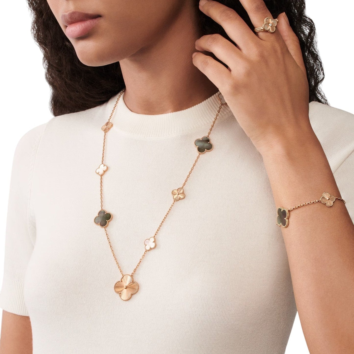 DETACHABLE CLOVER 15(11+4) FLOWER ROSE GOLD NECKLACE SET