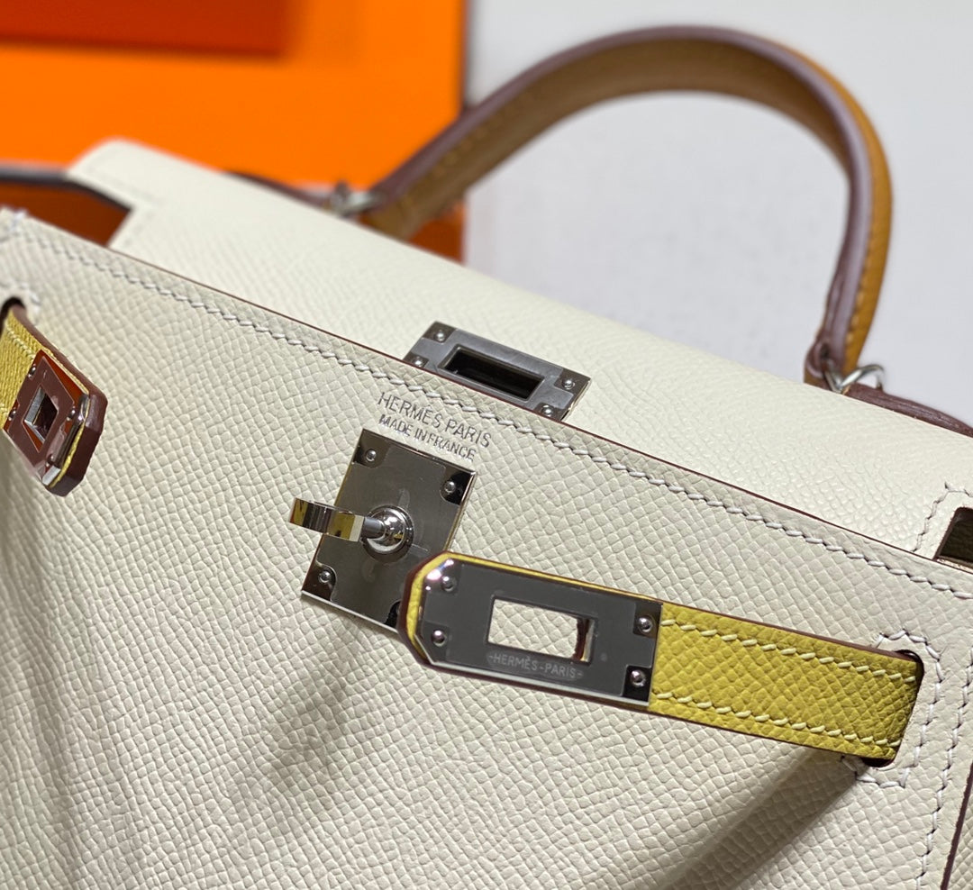 HM KELLY MINI 20 BLANC JAUNE MARRON EPSOM QUINCAILLERIE ARGENTÉE